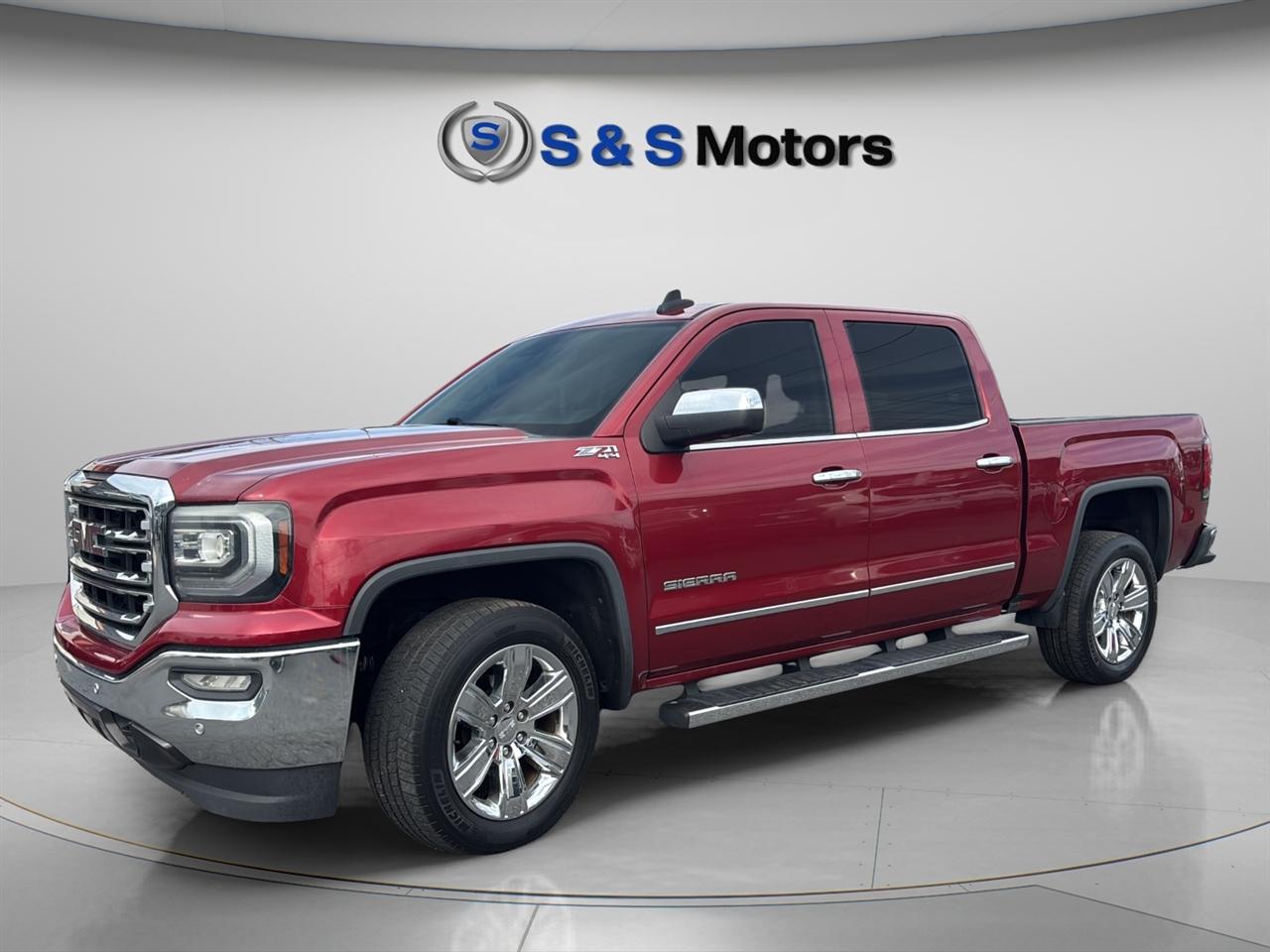 GMC Sierra 1500 4WD Crew Cab 143.5" SLT 2018
