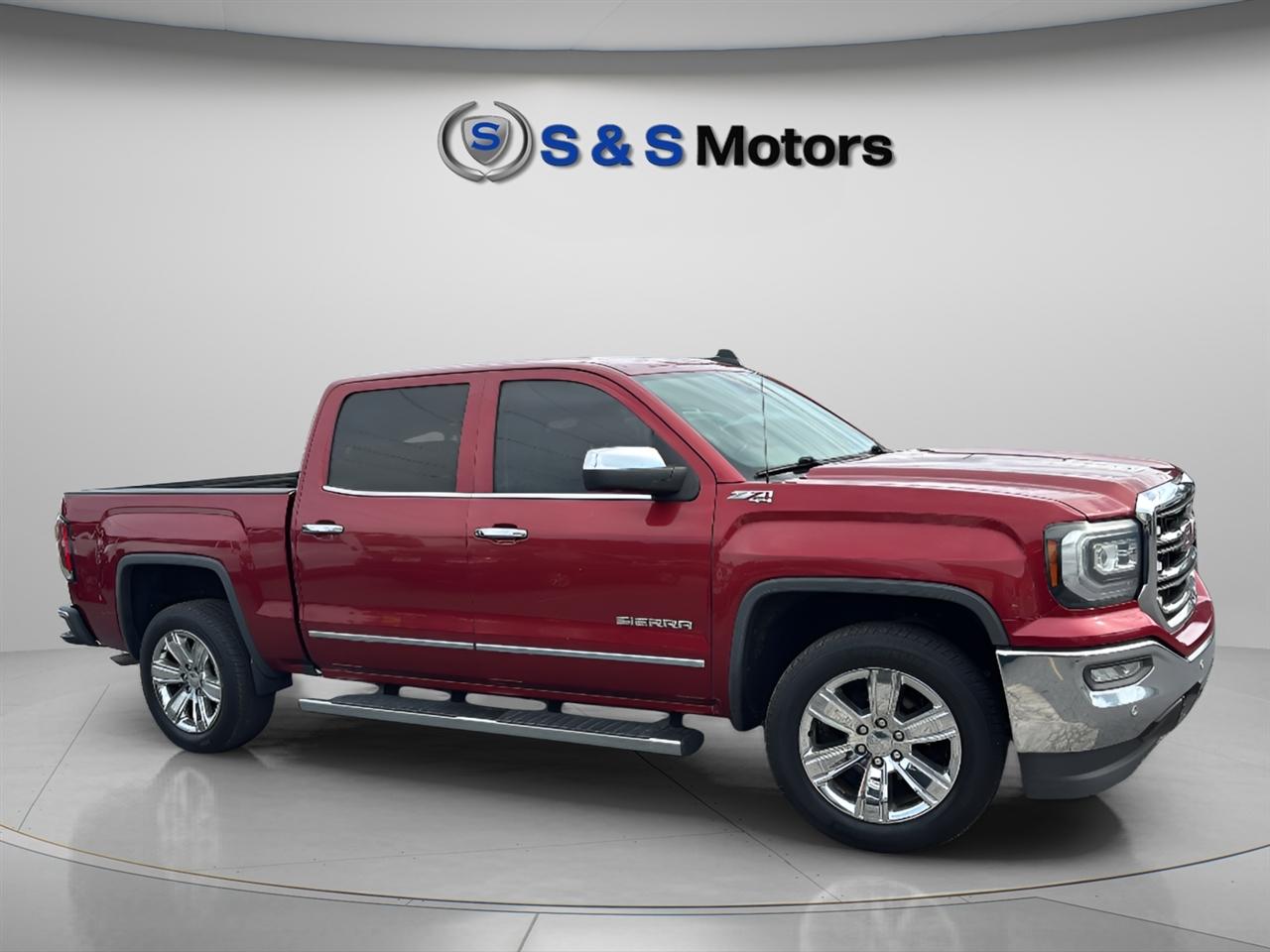 GMC Sierra 1500 4WD Crew Cab 143.5" SLT 2018