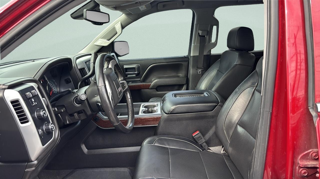 GMC Sierra 1500 4WD Crew Cab 143.5" SLT 2018