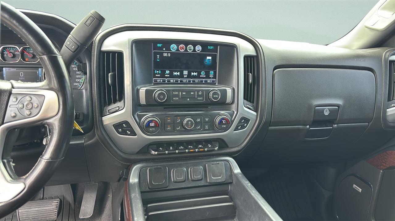 GMC Sierra 1500 4WD Crew Cab 143.5" SLT 2018