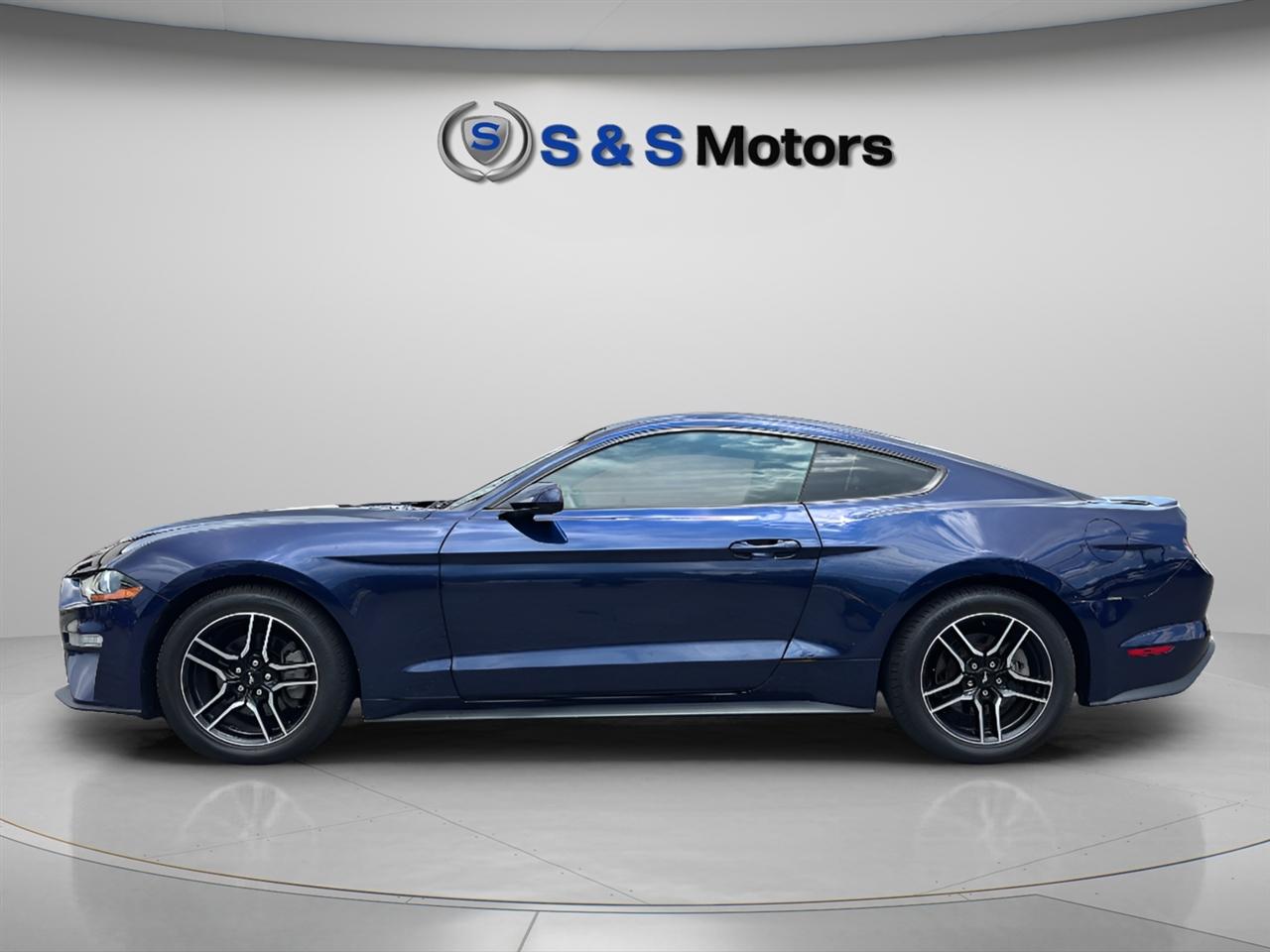 Ford Mustang EcoBoost Fastback 2019