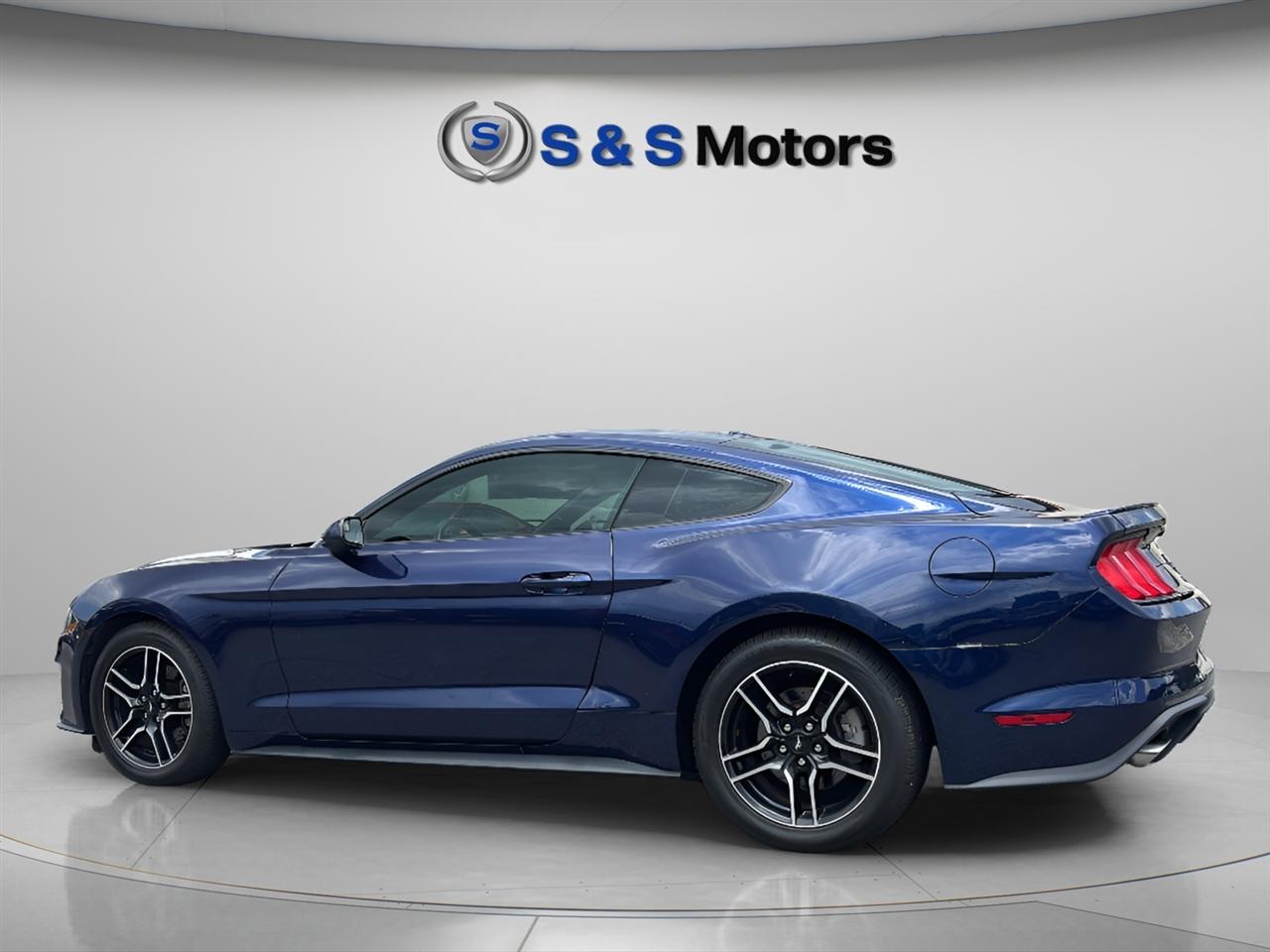 Ford Mustang EcoBoost Fastback 2019