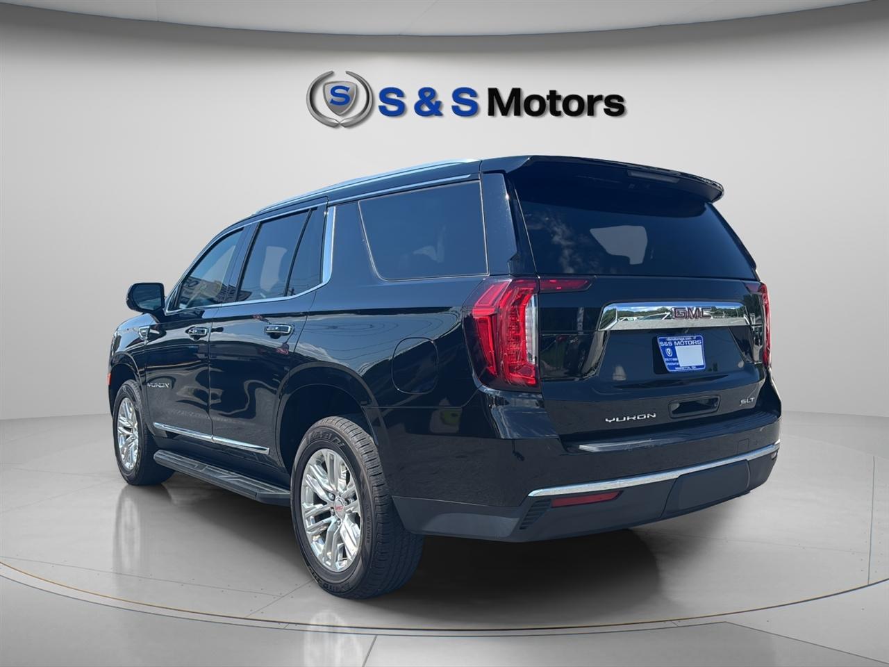 GMC Yukon 2WD 4dr SLT 2021
