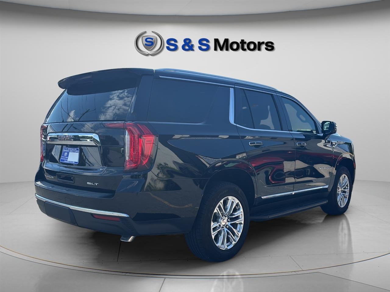 GMC Yukon 2WD 4dr SLT 2021