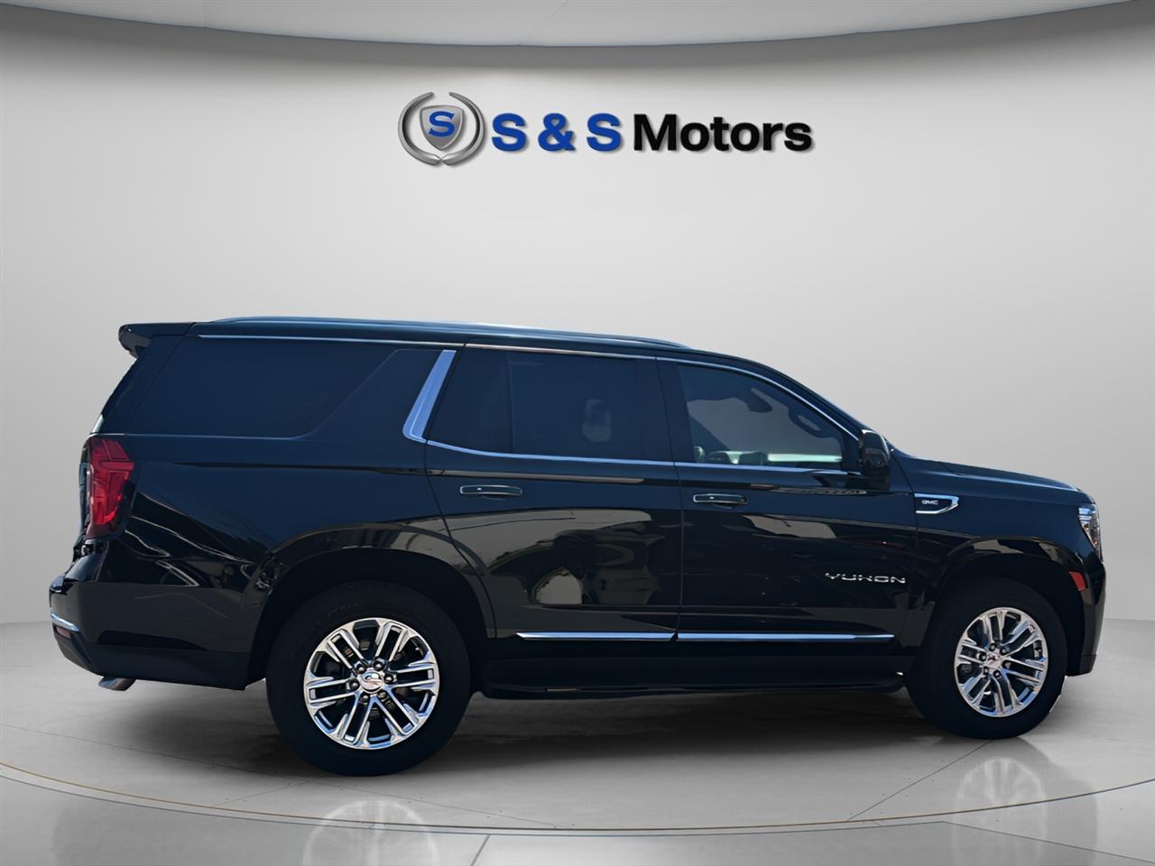 GMC Yukon 2WD 4dr SLT 2021