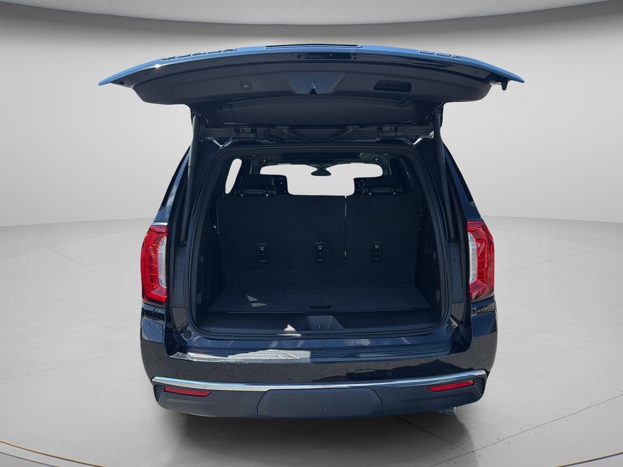 GMC Yukon 2WD 4dr SLT 2021