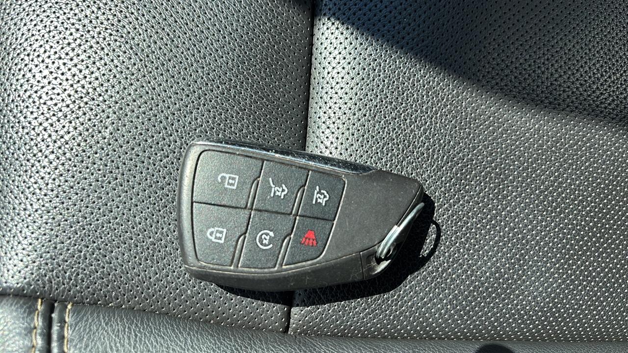 GMC Yukon 2WD 4dr SLT 2021
