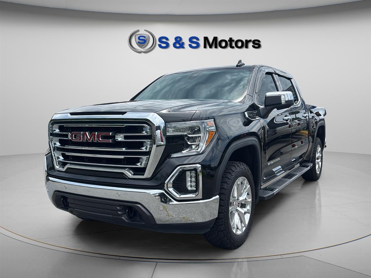 GMC Sierra 1500 4WD Crew Cab 147" SLT 2019