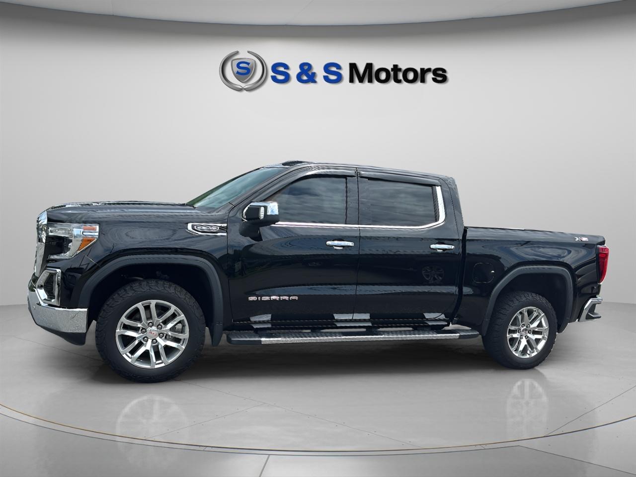 GMC Sierra 1500 4WD Crew Cab 147" SLT 2019