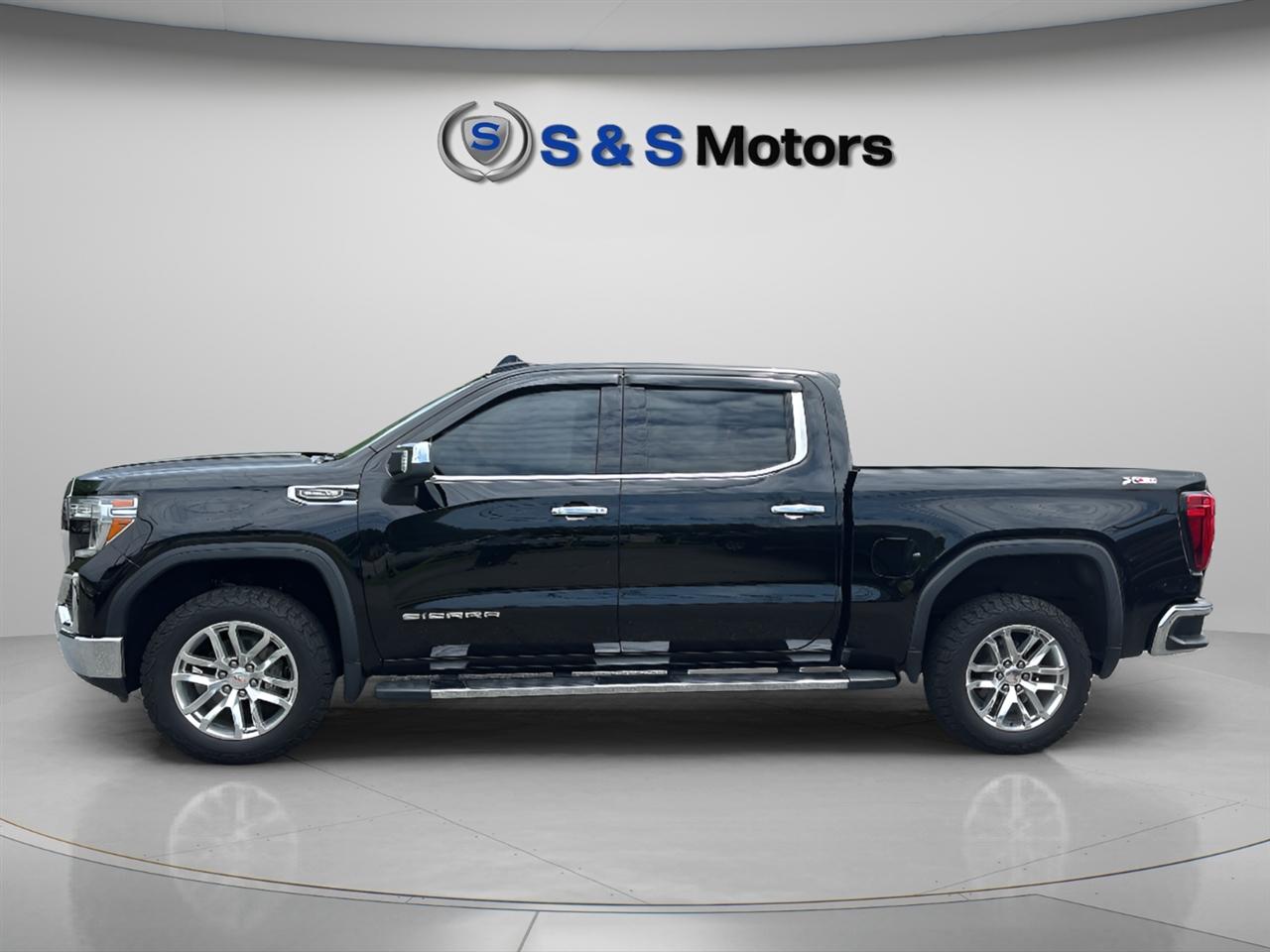 GMC Sierra 1500 4WD Crew Cab 147" SLT 2019