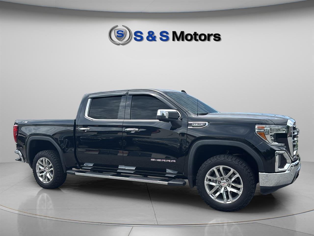 GMC Sierra 1500 4WD Crew Cab 147" SLT 2019