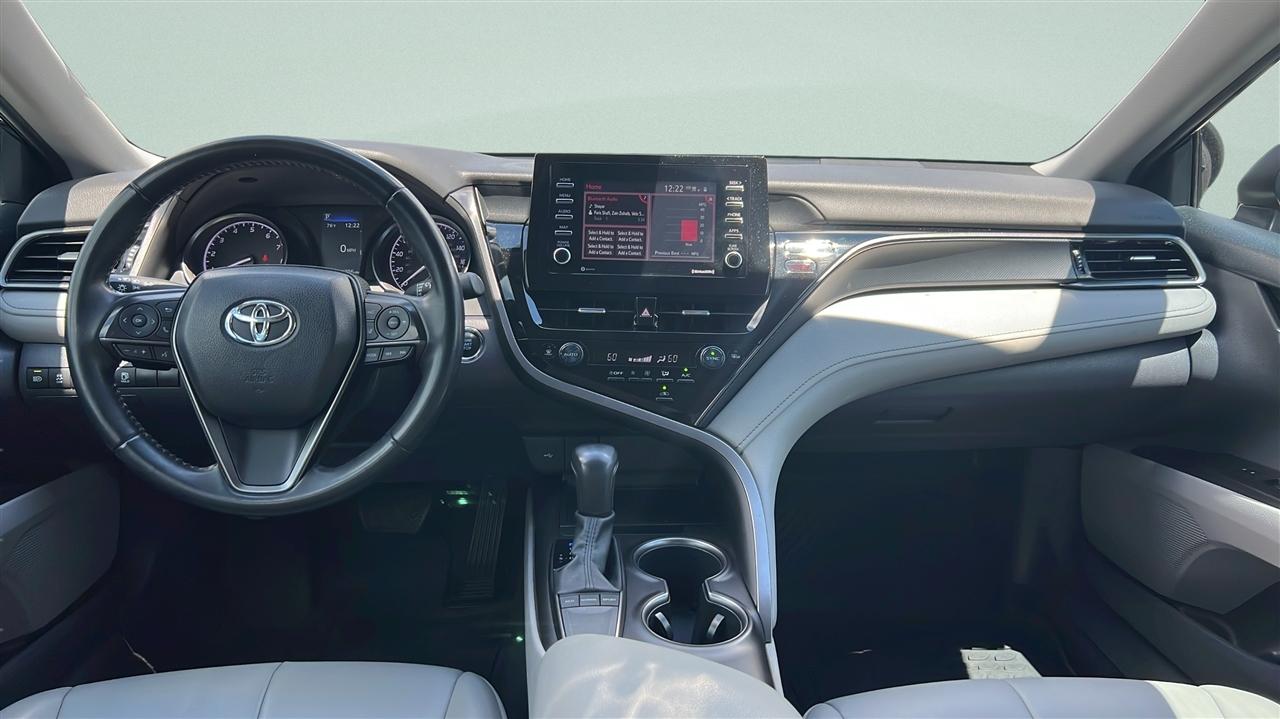 Toyota Camry SE Auto (Natl) 2022