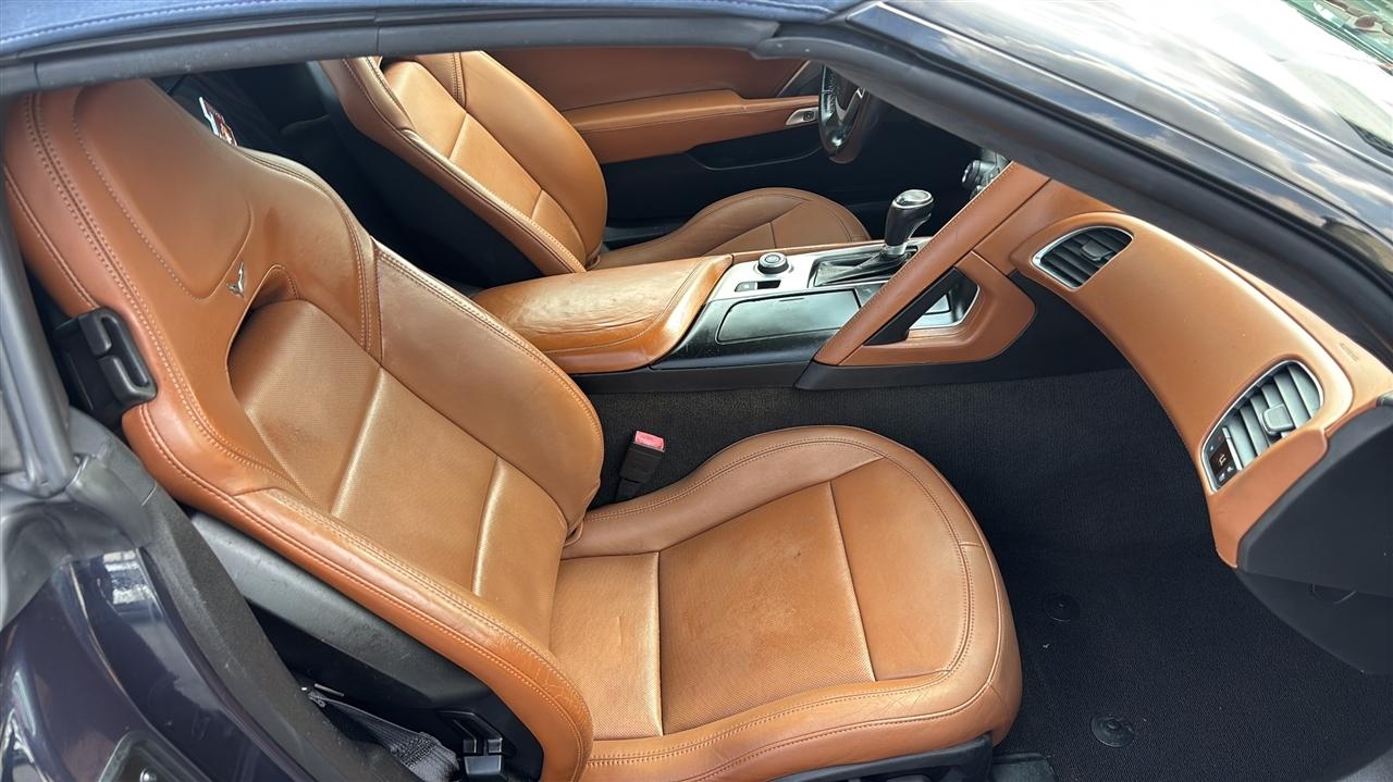 Chevrolet Corvette 2dr Stingray Conv w/3LT 2015