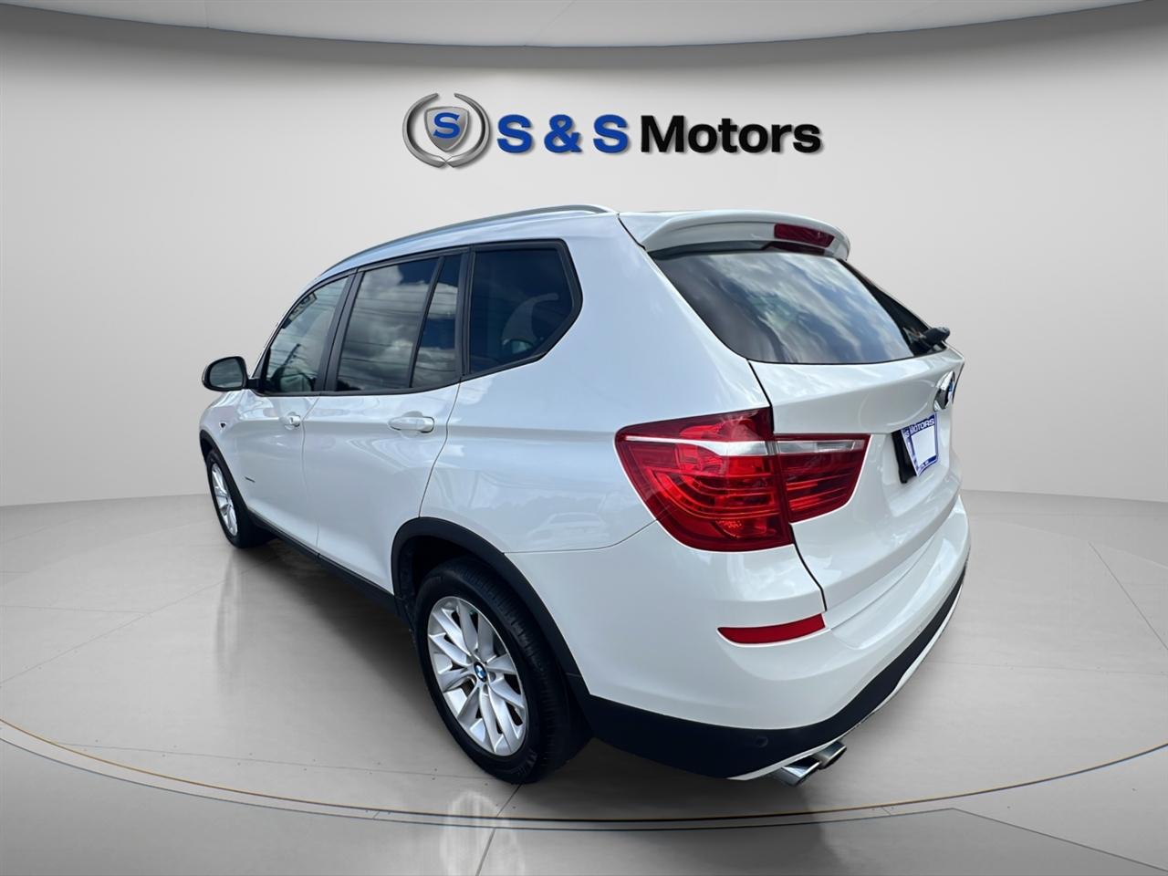 BMW X3 sDrive28i Sports Activity Vehicle 2017