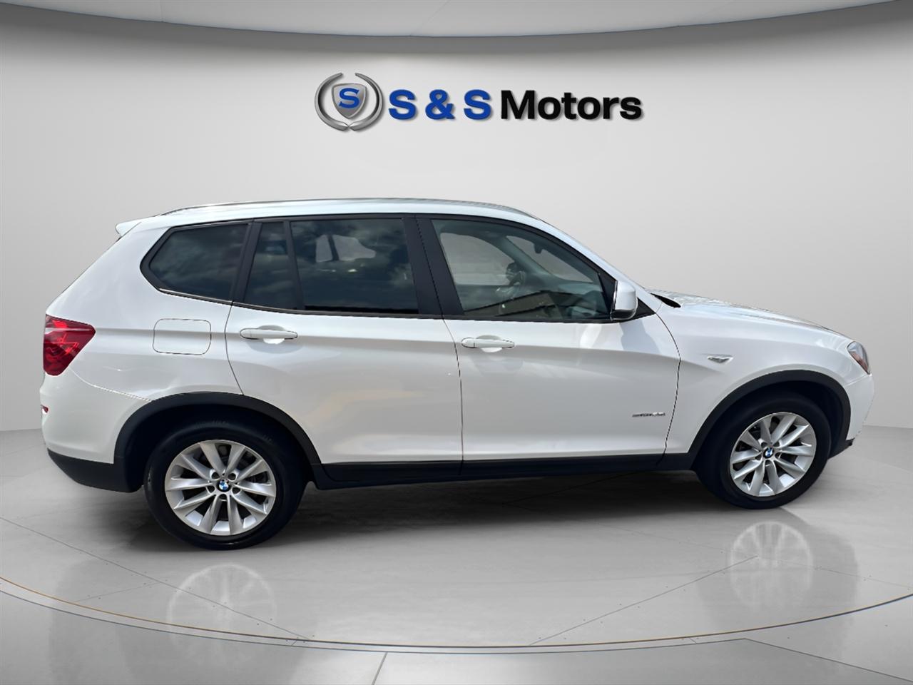 BMW X3 sDrive28i Sports Activity Vehicle 2017