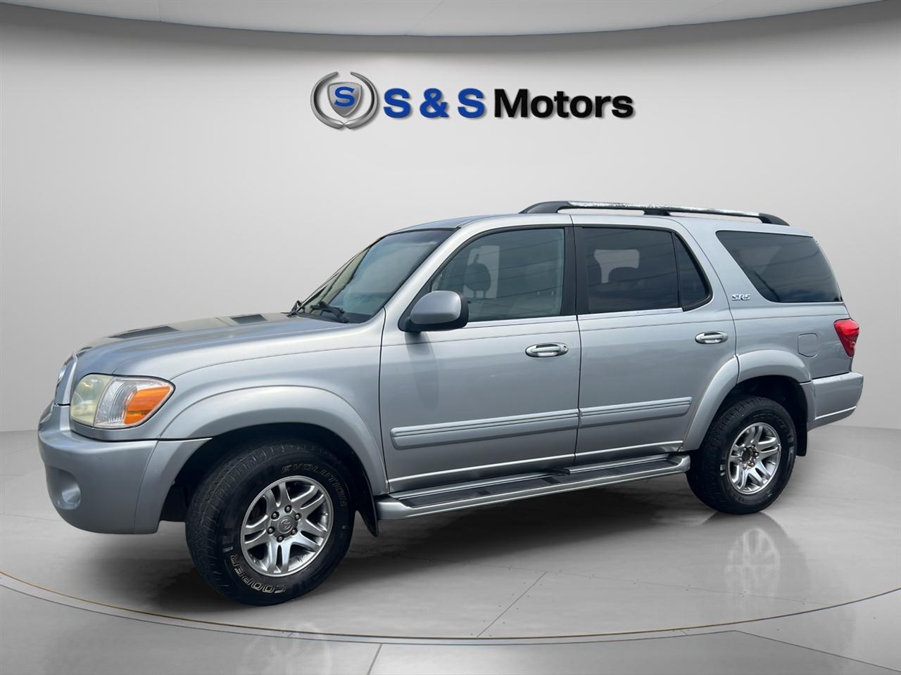 Toyota Sequoia 4dr SR5 (Natl) 2005