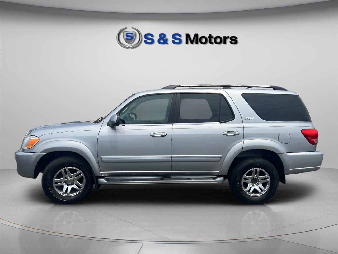 Toyota Sequoia 4dr SR5 (Natl) 2005