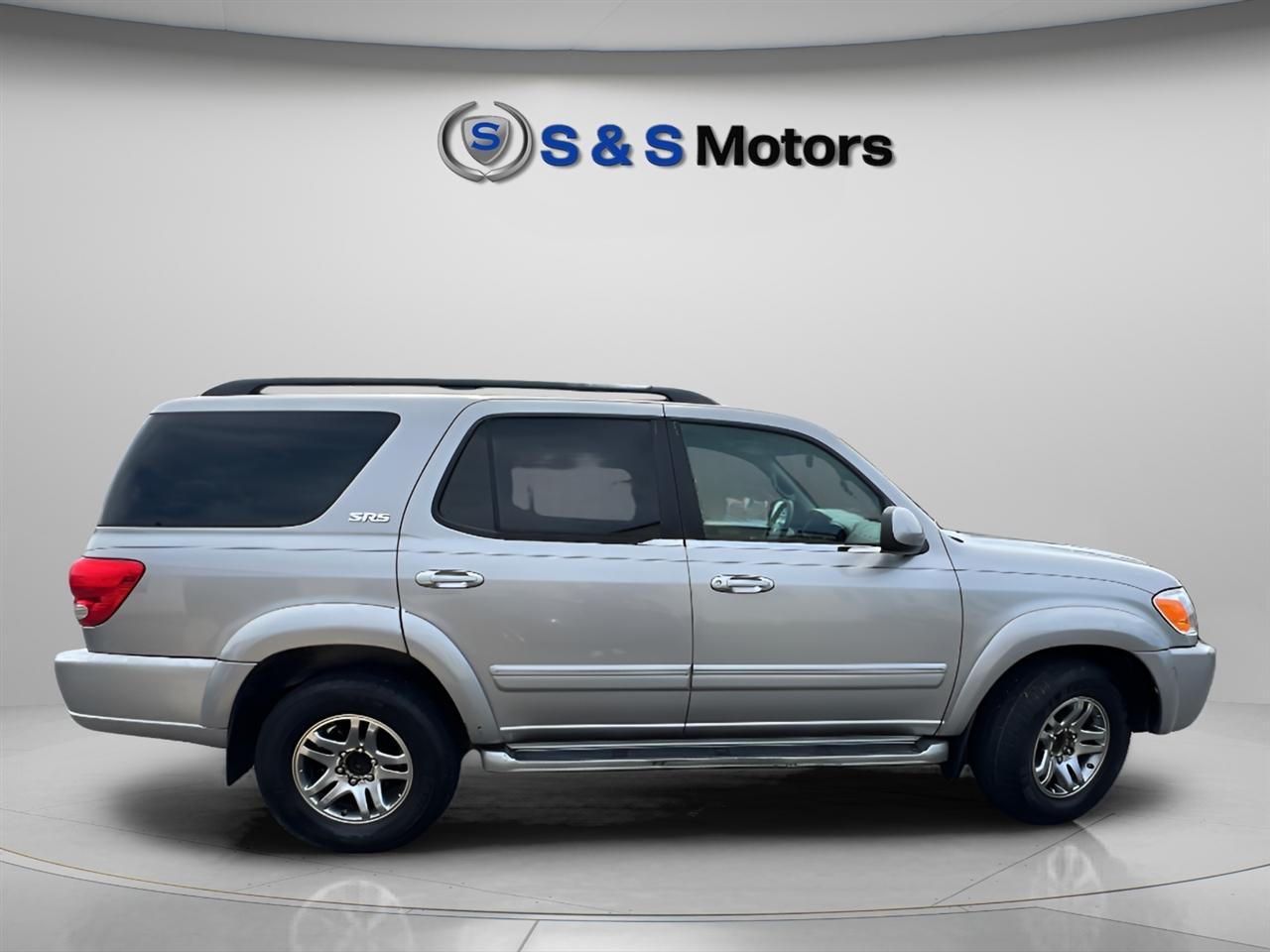 Toyota Sequoia 4dr SR5 (Natl) 2005