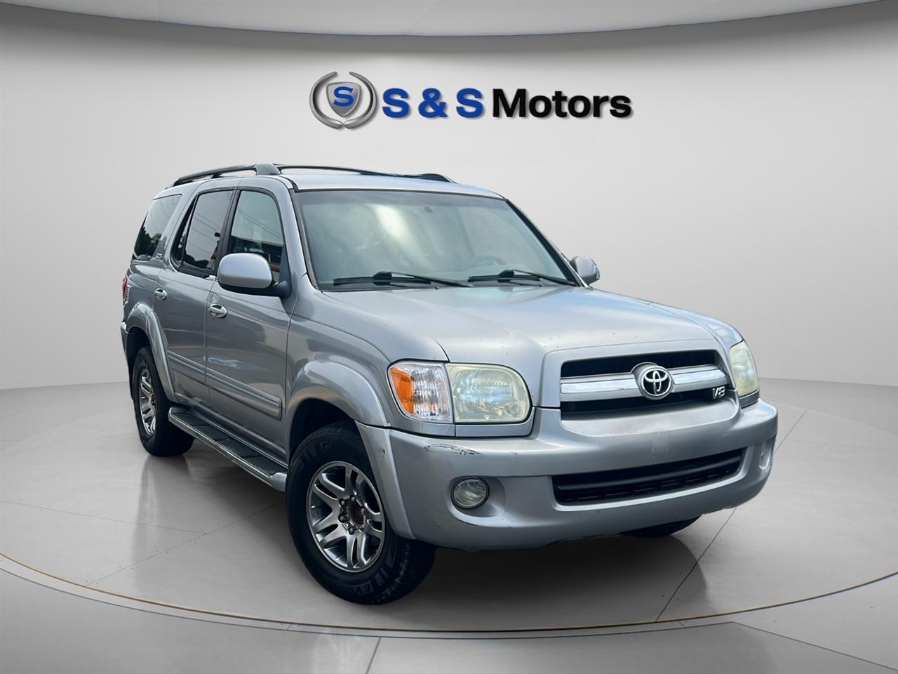 Toyota Sequoia 4dr SR5 (Natl) 2005