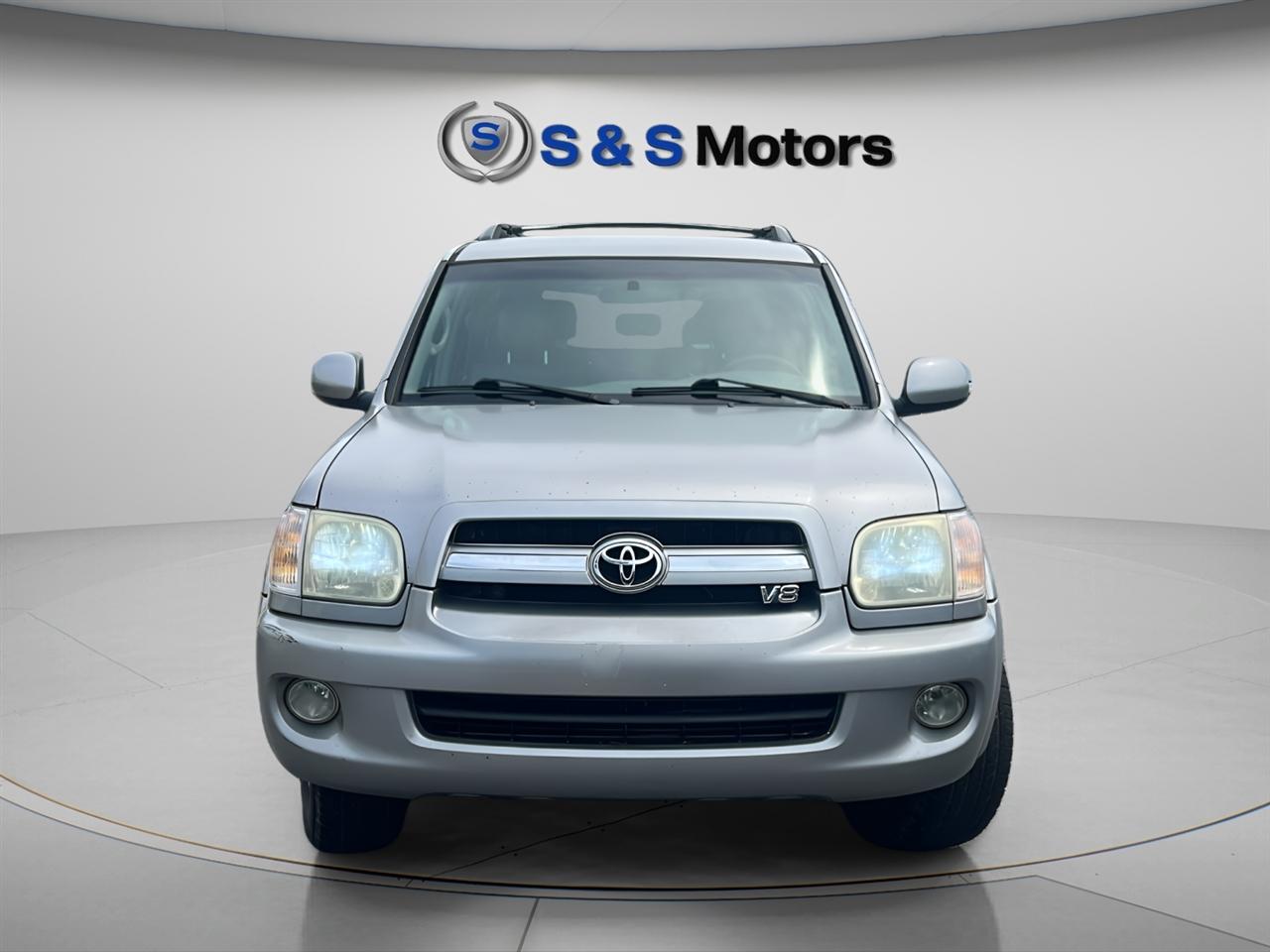 Toyota Sequoia 4dr SR5 (Natl) 2005