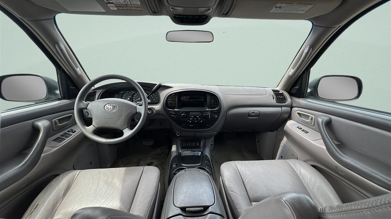 Toyota Sequoia 4dr SR5 (Natl) 2005