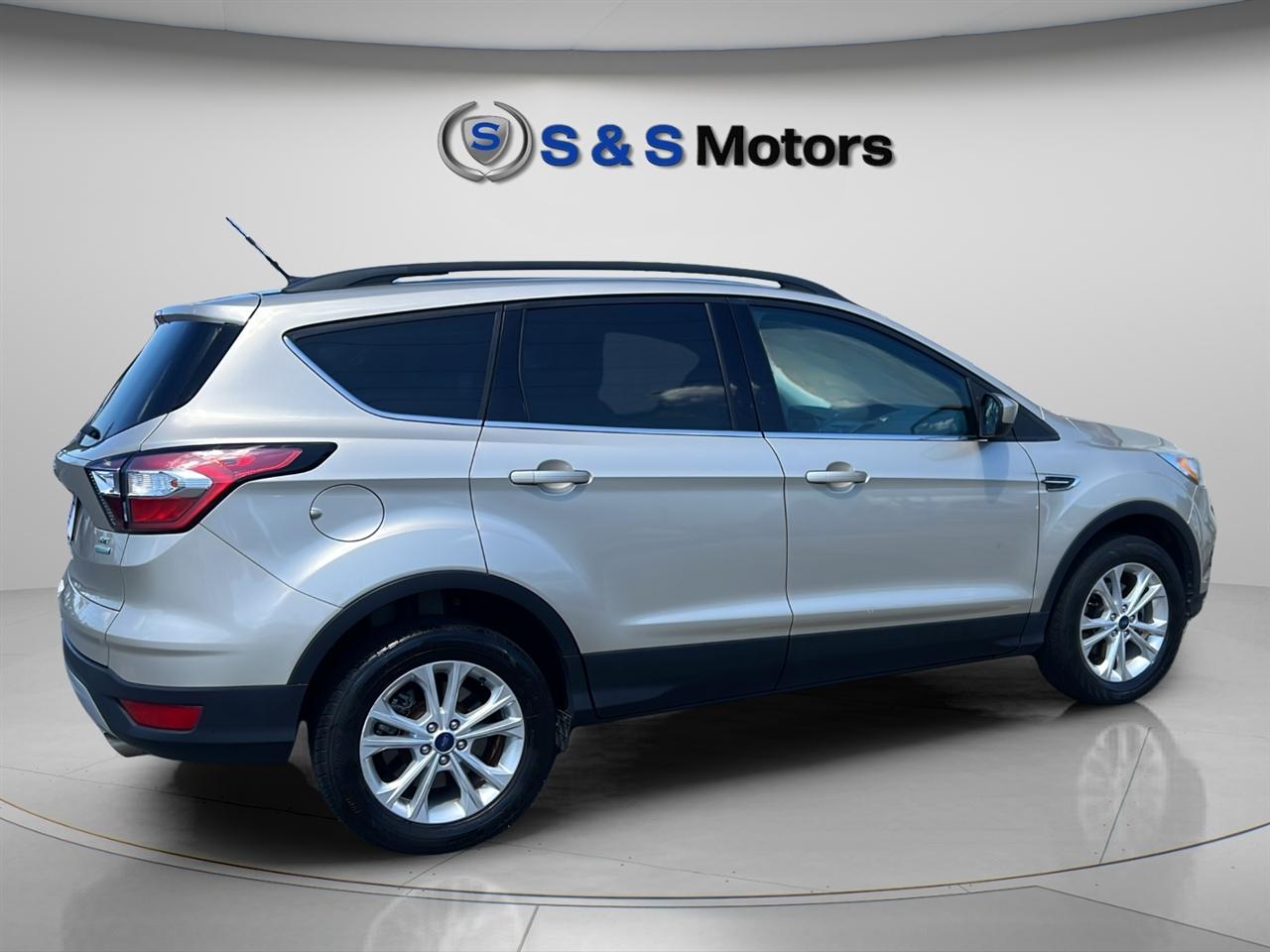 Ford Escape SE FWD 2018
