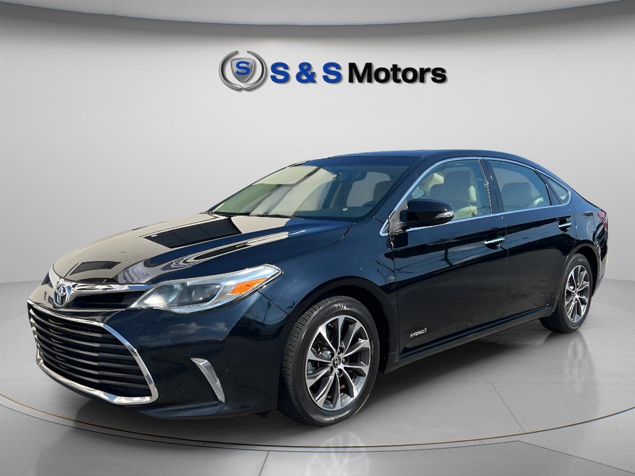 Toyota Avalon Hybrid 4dr Sdn XLE Premium (Natl) 2016