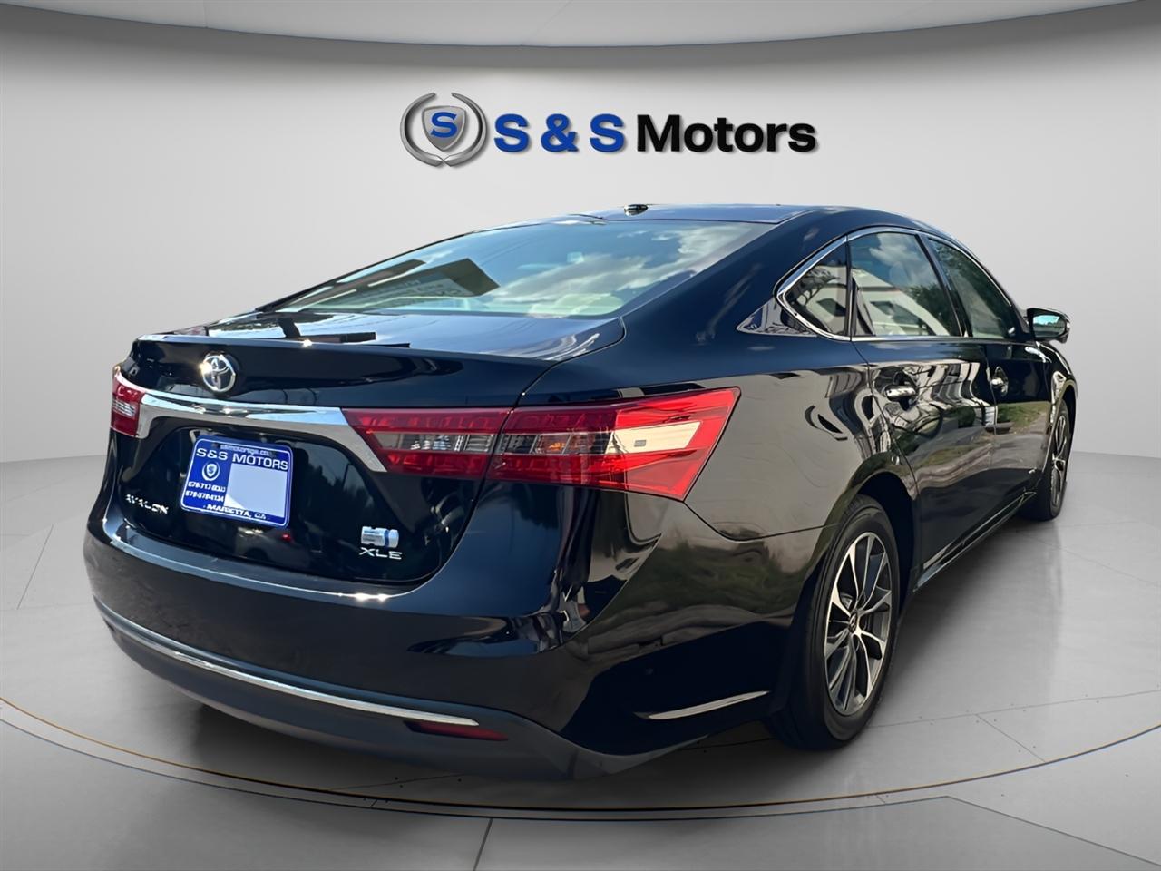 Toyota Avalon Hybrid 4dr Sdn XLE Premium (Natl) 2016