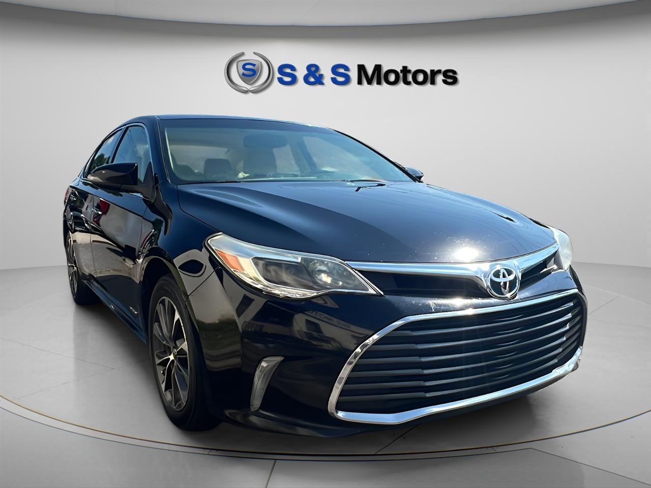 Toyota Avalon Hybrid 4dr Sdn XLE Premium (Natl) 2016