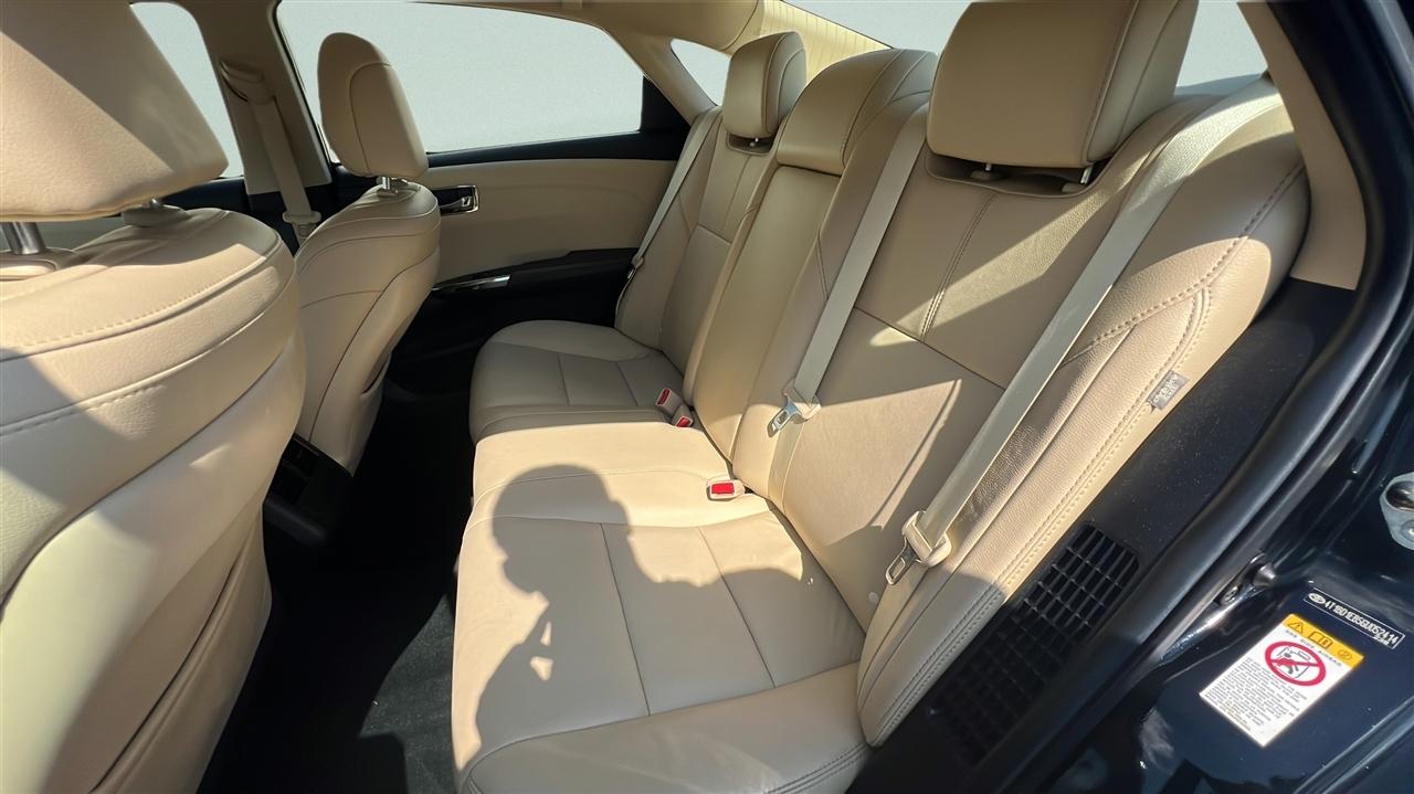 Toyota Avalon Hybrid 4dr Sdn XLE Premium (Natl) 2016