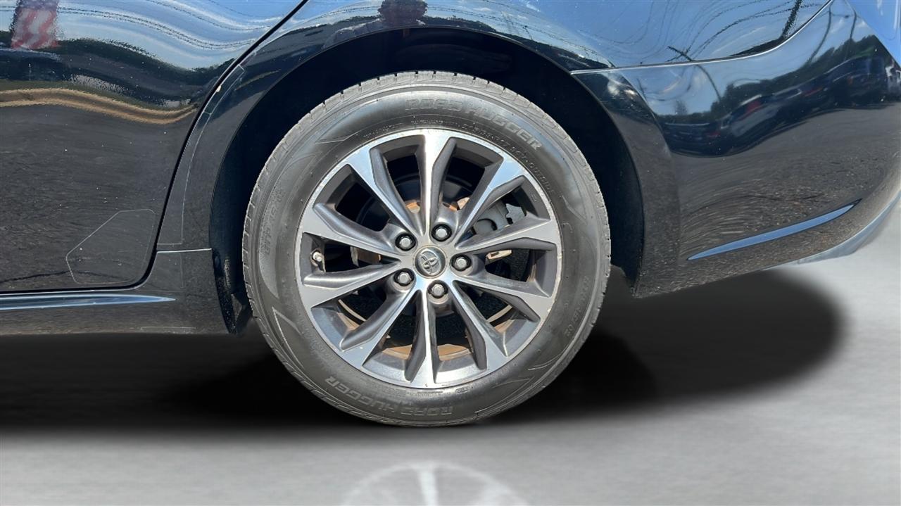 Toyota Avalon Hybrid 4dr Sdn XLE Premium (Natl) 2016