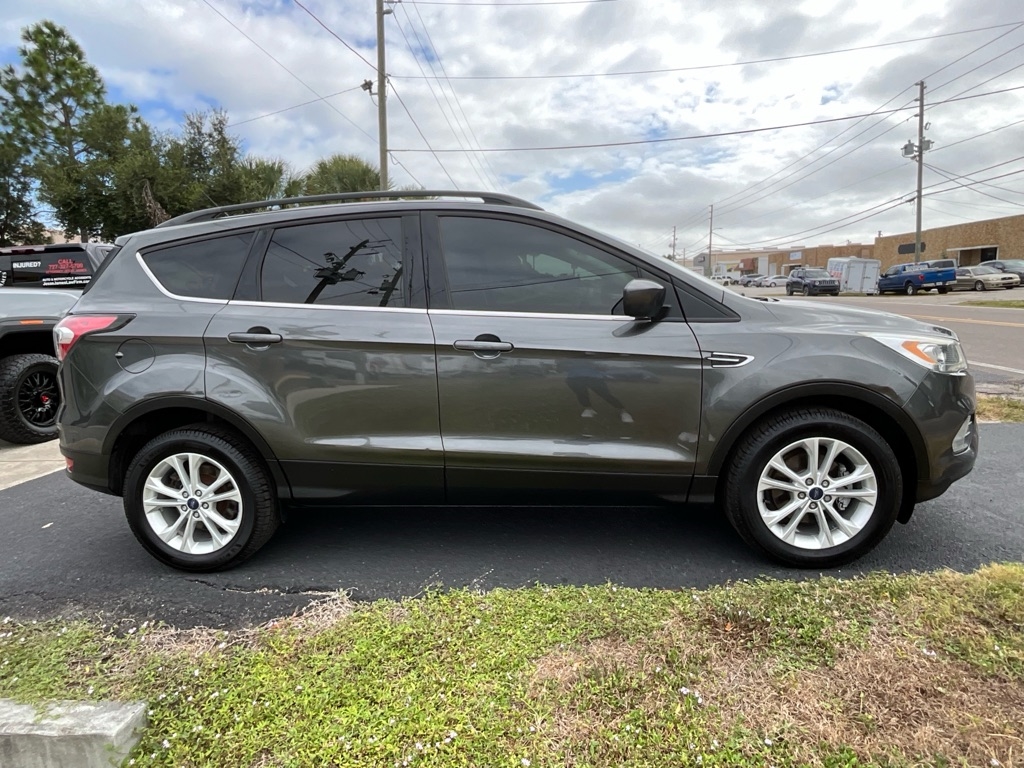 Ford Escape  2017