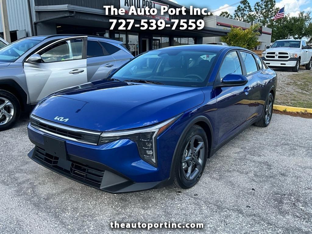 2025 Kia K4 LXS