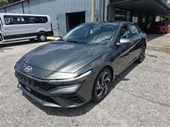 2025 Hyundai Elantra 