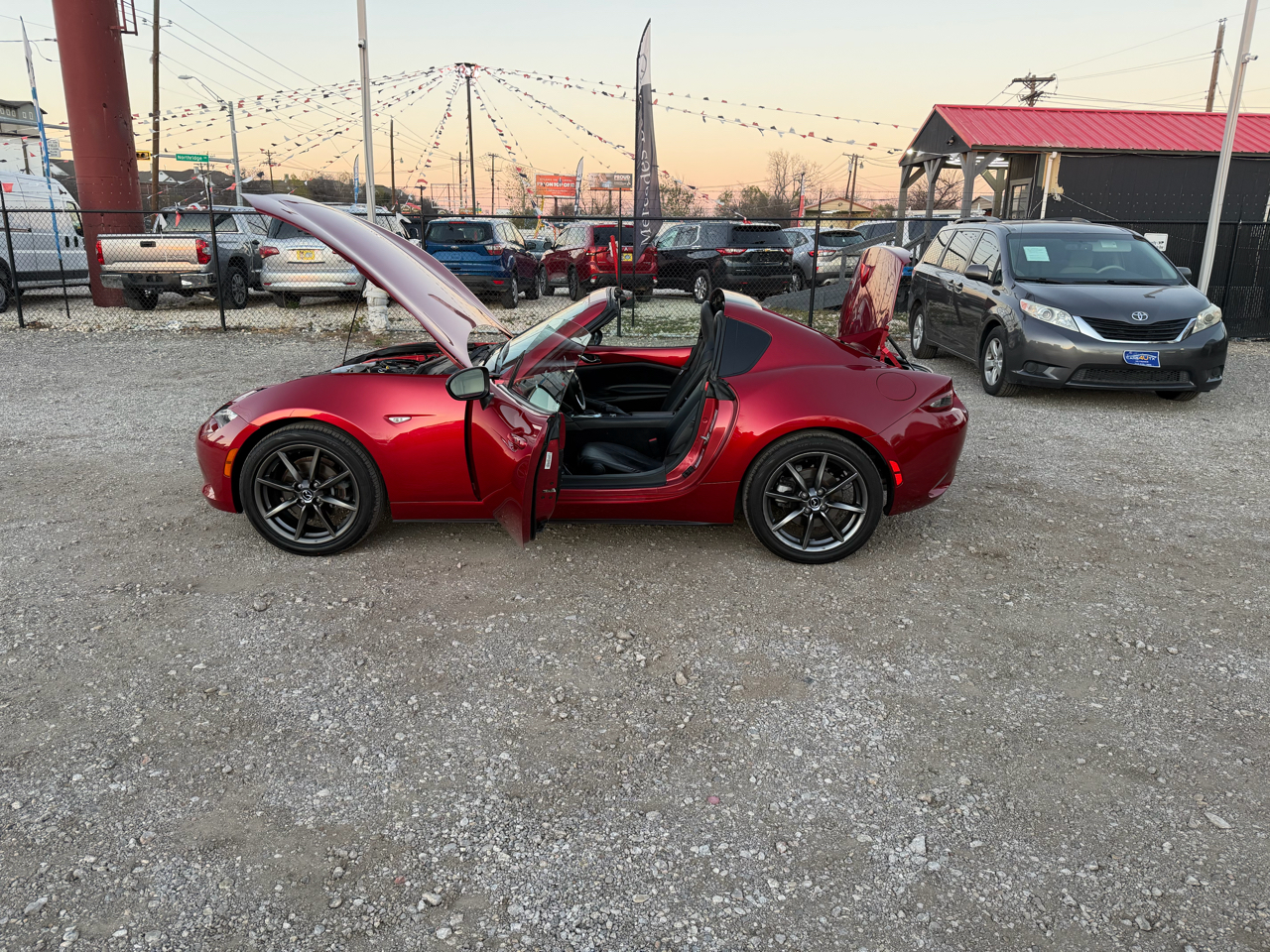 Mazda MX-5 Miata RF Grand Touring 6AT 2017