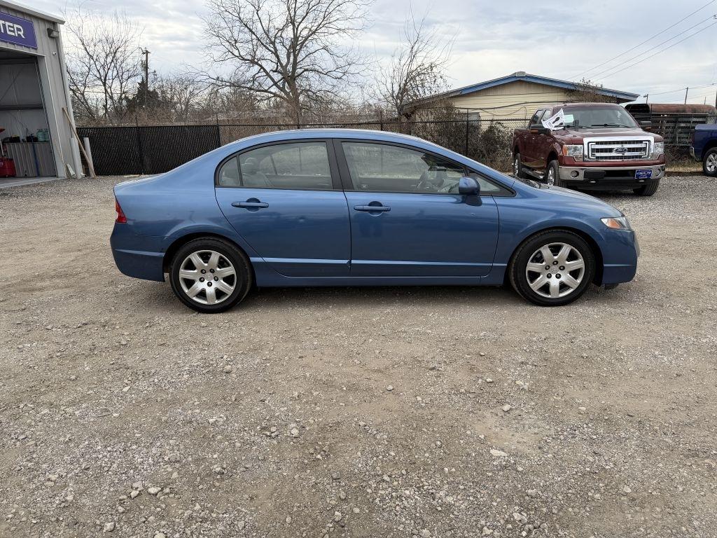 Honda Civic 4dr Sdn LX Auto 2009