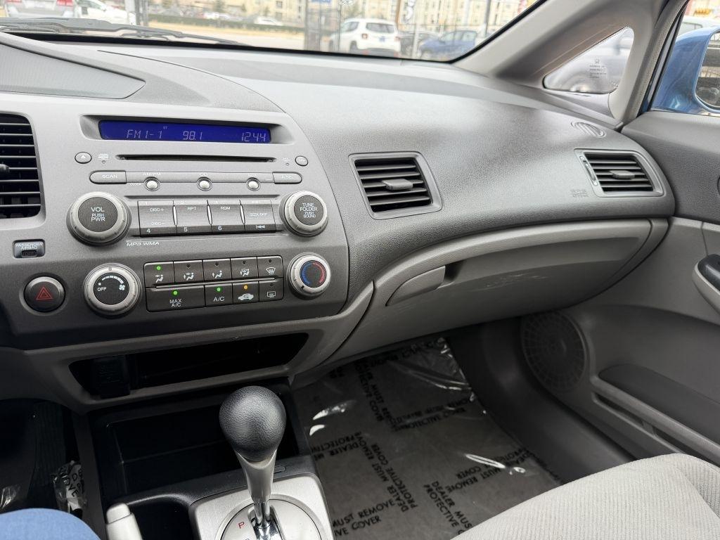 Honda Civic 4dr Sdn LX Auto 2009