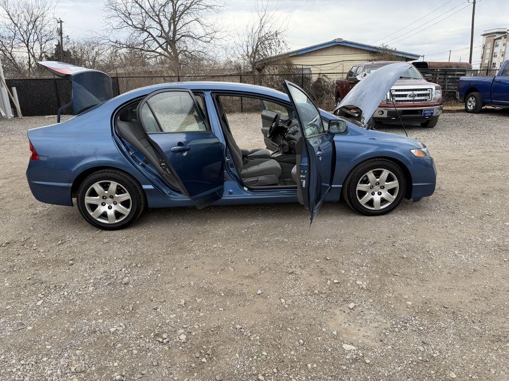 Honda Civic 4dr Sdn LX Auto 2009