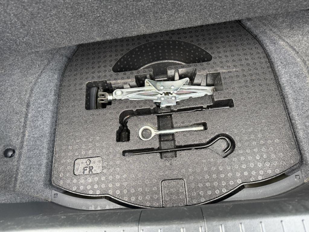 Acura TL 4dr Sdn AT 2010