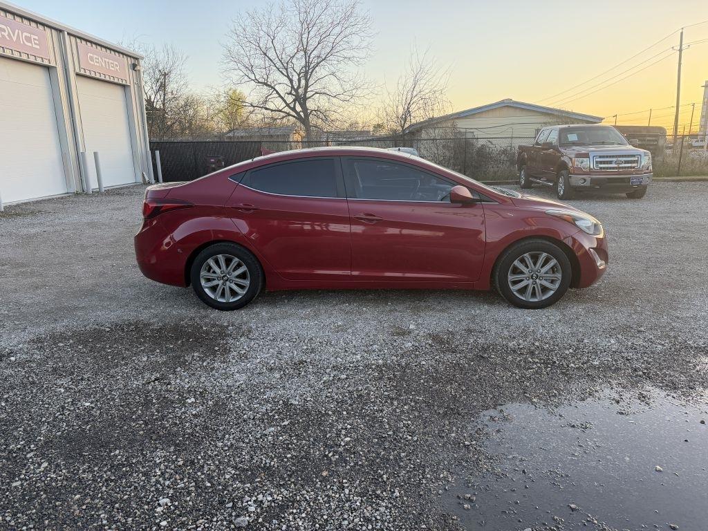 Hyundai Elantra SE 6AT 2015