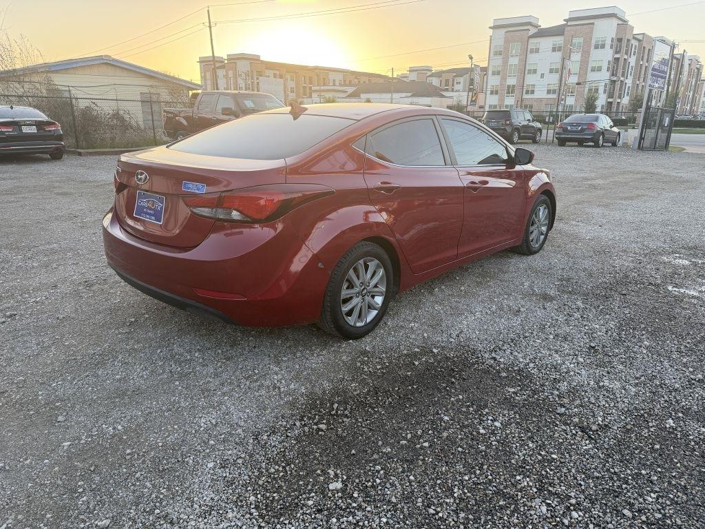 Hyundai Elantra SE 6AT 2015