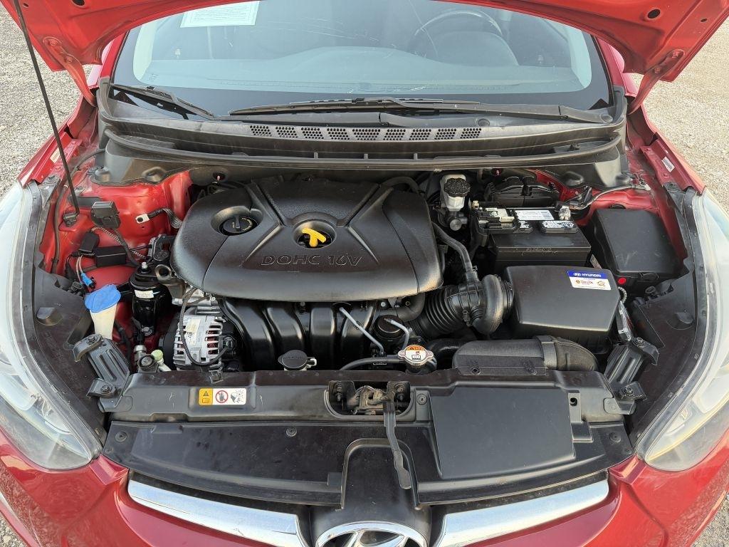 Hyundai Elantra SE 6AT 2015