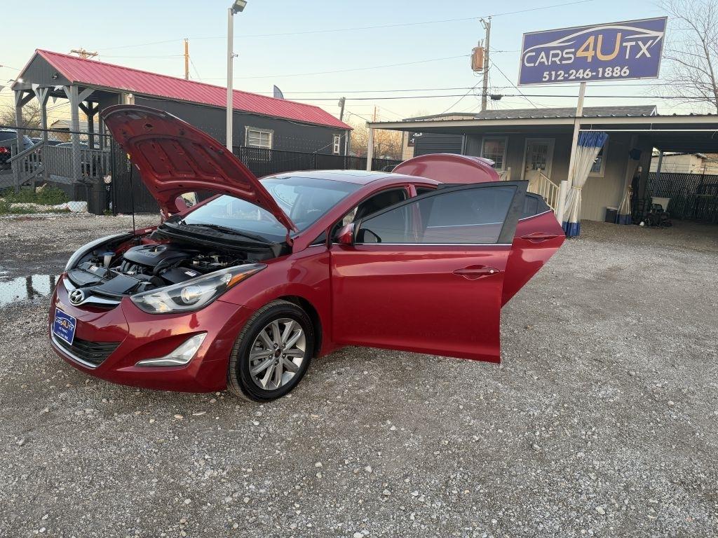 Hyundai Elantra SE 6AT 2015