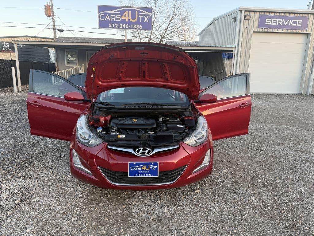 Hyundai Elantra SE 6AT 2015