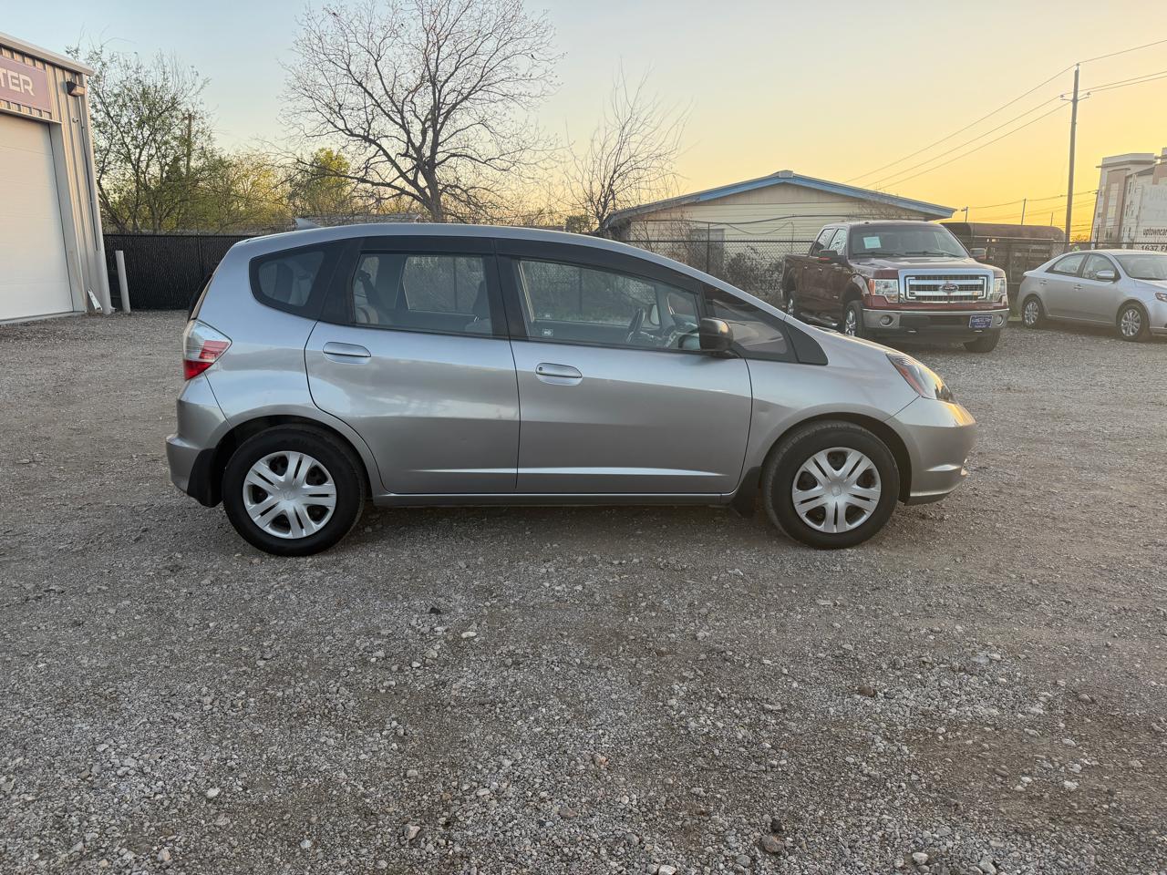 Honda Fit 5-Speed AT 2010