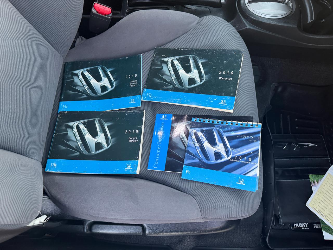 Honda Fit 5-Speed AT 2010