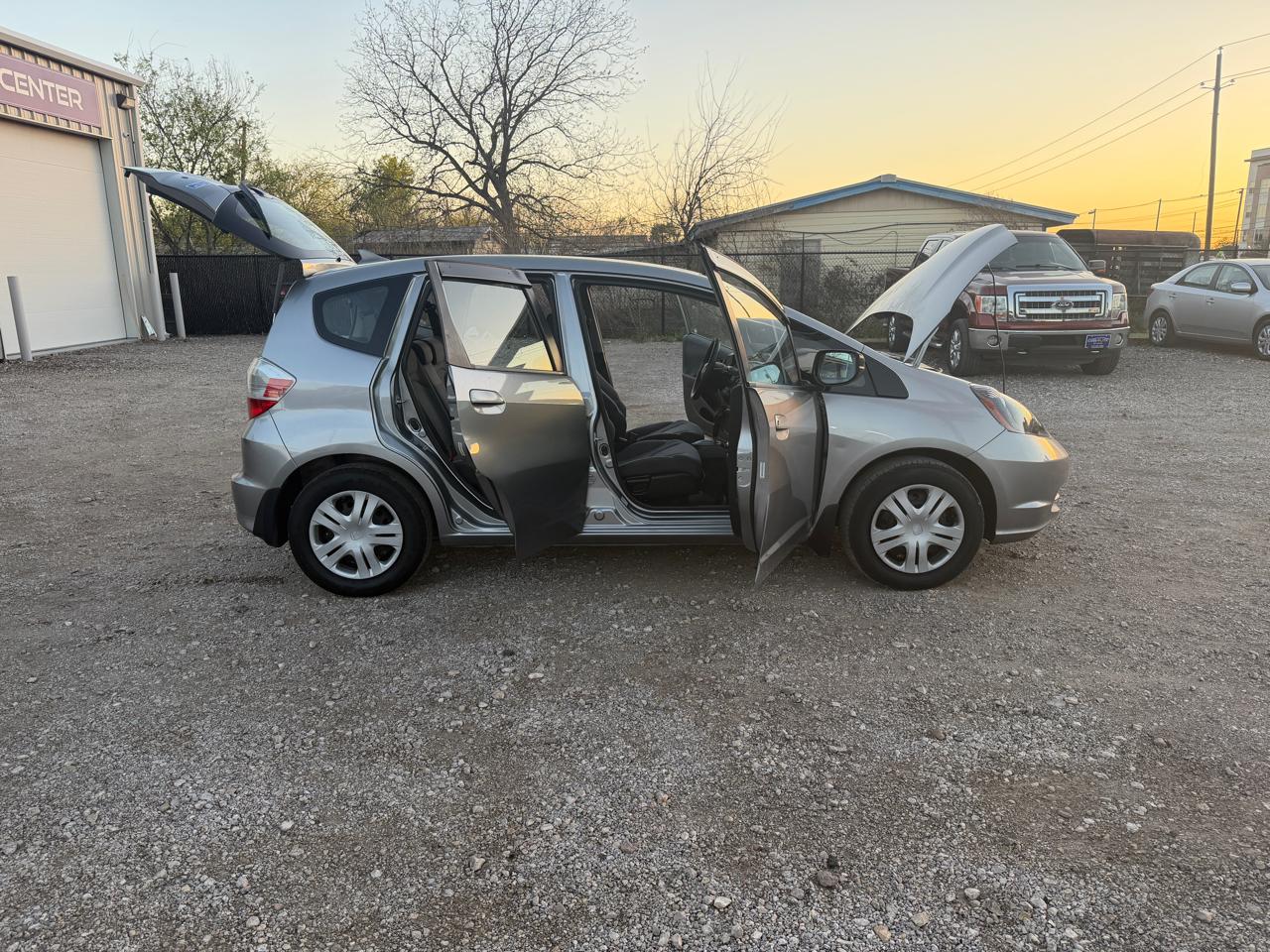 Honda Fit 5-Speed AT 2010