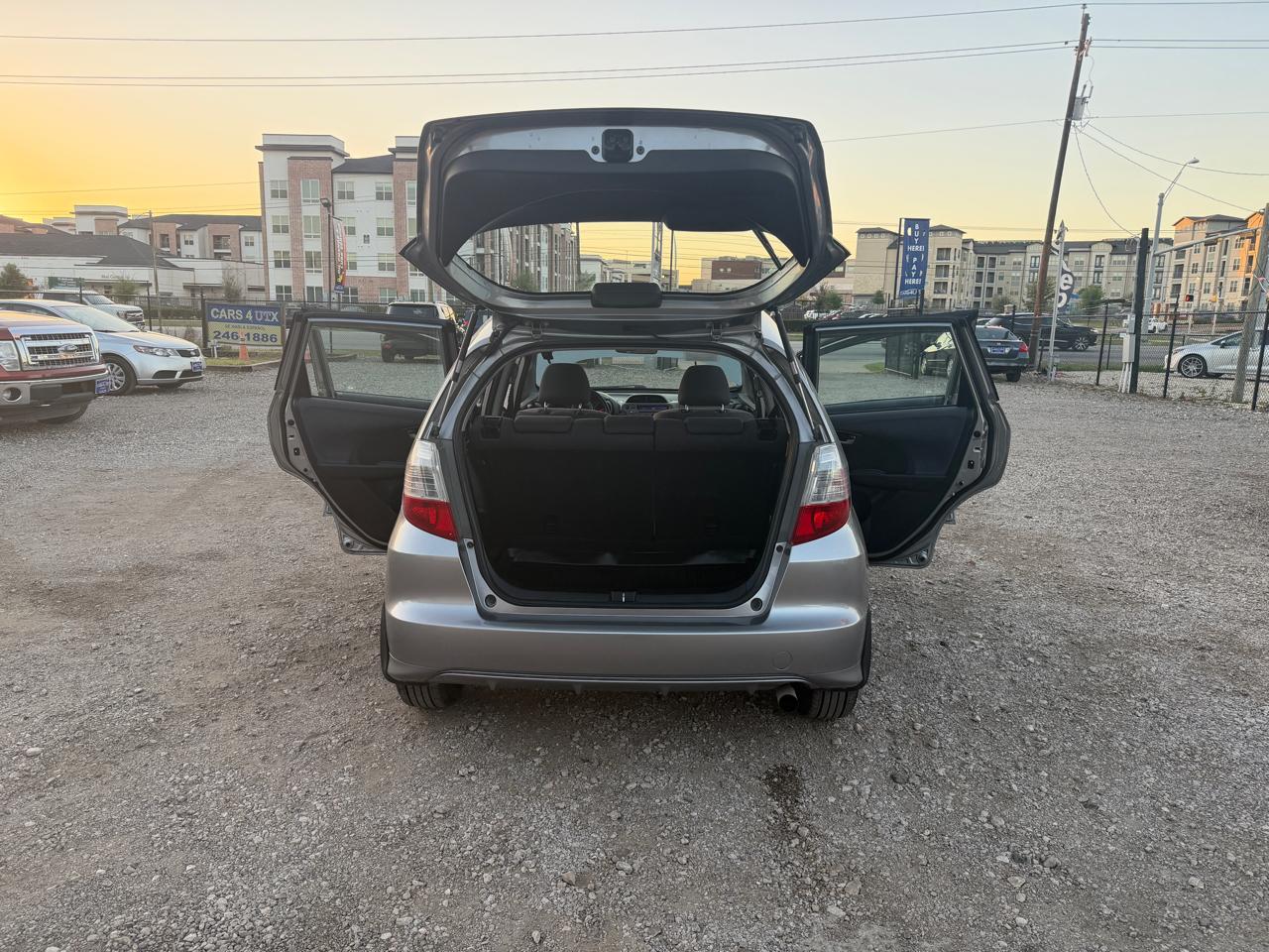 Honda Fit 5-Speed AT 2010