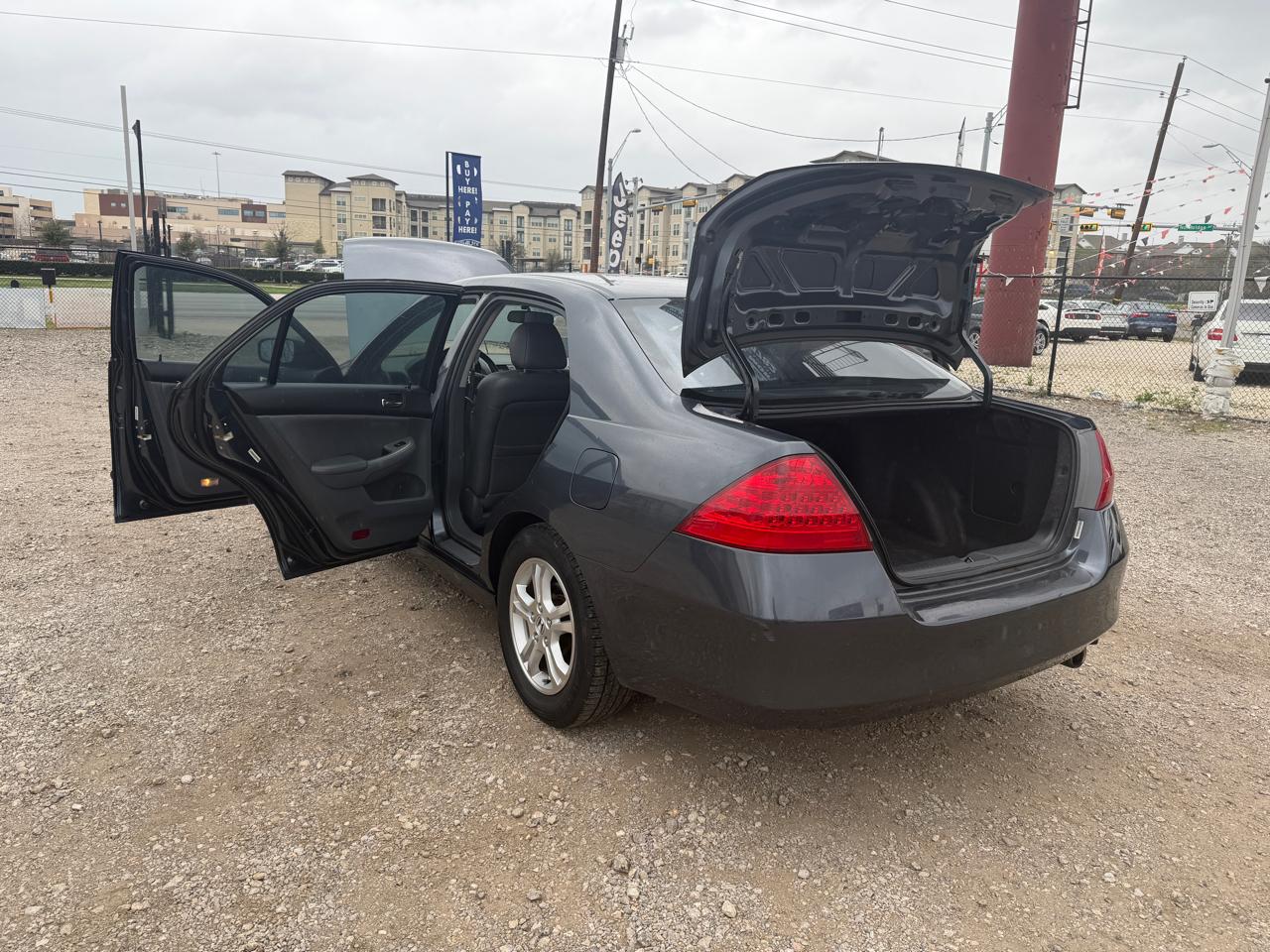 Honda Accord EX Sedan AT w/ Leather and XM Radio 2006