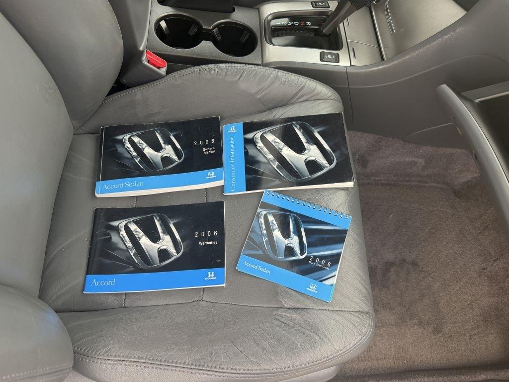 Honda Accord EX Sedan AT w/ Leather and XM Radio 2006
